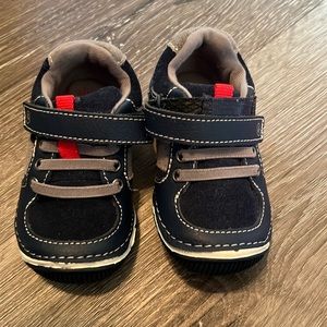 Stride rite Wes shoe size 5 wide